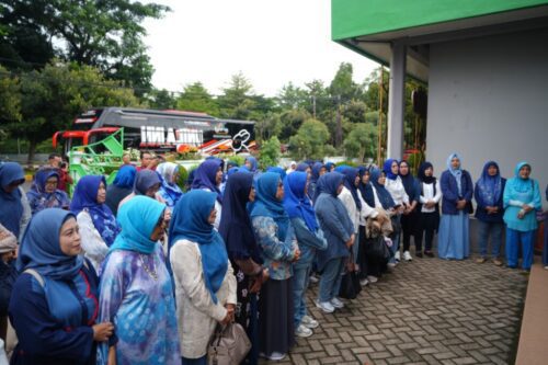 DWP Unila Gelar Pelepasan Peserta Kegiatan Gathering