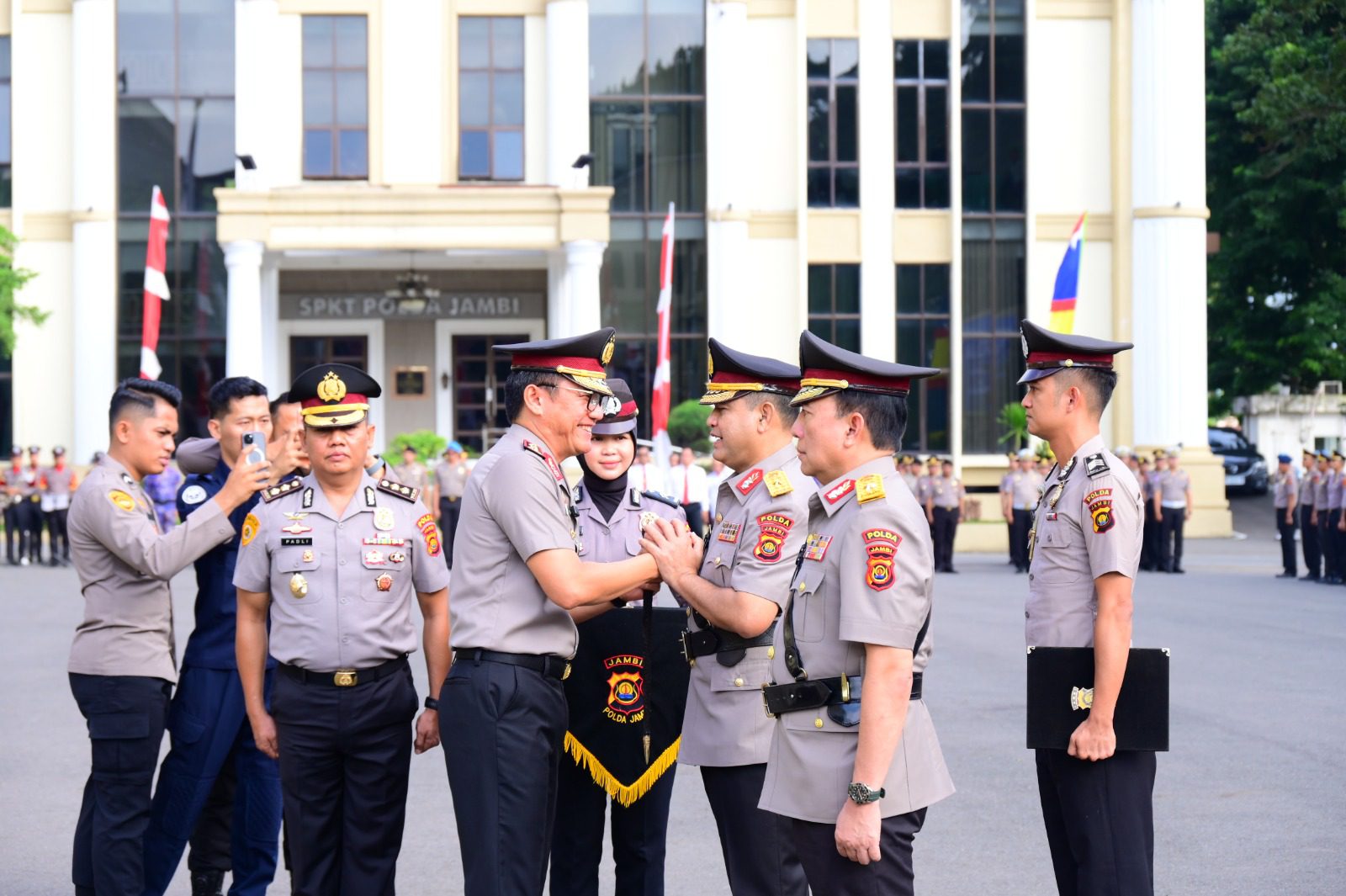 Kapolda Jambi Pimpin Sertijab Wakapolda, Brigjen Pol. B Ali, S.H.,S.I.K Resmi Jabat Wakapolda Jambi