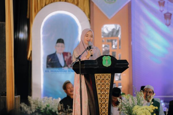Wagub Jihan Hadiri Haul ke-8 KH Muhammad Sobari di Ponpes Al-Hikmah, Tegaskan Pembangunan Lampung Harus Selaras Nilai Keislaman