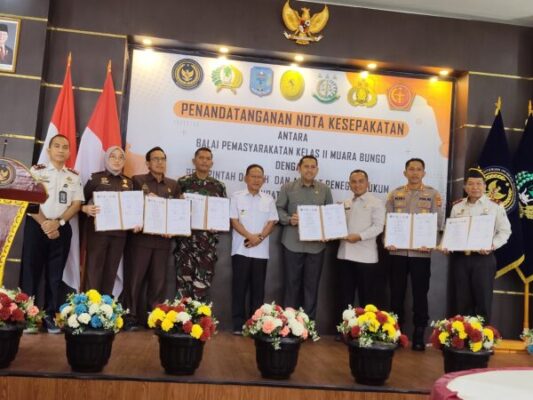 Sinergi Pembinaan Klien Pemasyarakatan, Bapas Muara Bungo Teken Nota Kesepakatan dengan Pemkab Merangin dan Aparat Penegak Hukum