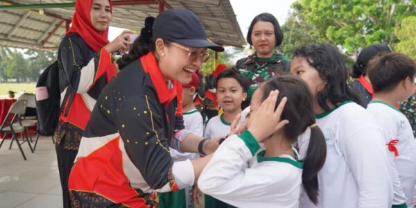 LDK Sekolah Kartika Jaya 2026 Digelar di Mayonif 143/TWEJ, Abrita Kumarri Dewi Tekankan Kepemimpinan dan Karakter Siswa