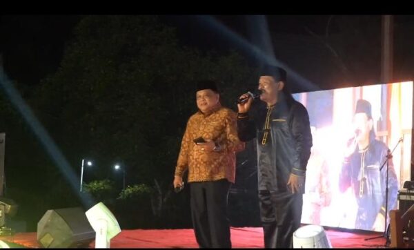 Meriahkan Pekan Budaya Merangin, Sekda Zulhifni Bawakan Lagu Ciptaan Sendiri Berjudul ‘Rio Gumalo’ 