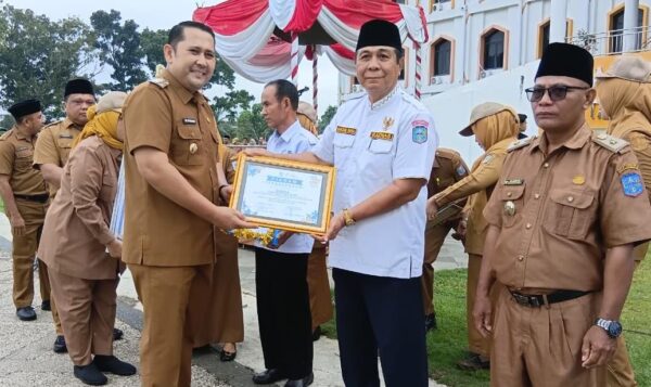 Pemkab Merangin Peringati Haganas ke-33  · Diwarnai Pemberian Bantuan dan Berbagai Penghargaan